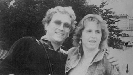 Saksalaiset Klaus Schelkle ja Bettina Taxis pahoinpideltiin Viking Sallylla heinäkuun 28. päivän vastaisena yönä vuonna 1987. Schelkle menehtyi saamiinsa vammoihin.