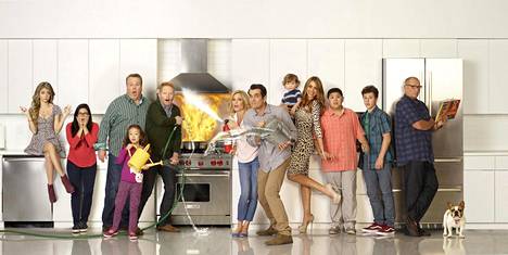 Huippusuosittu komediasarja Moderni perhe alkoi vuonna 2009.