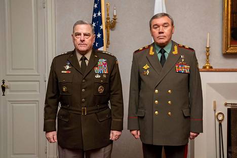 Yhdysvaltain asevoimien komentaja Mark Milley ja hänen venäläinen kollegansa Valeri Gerasimov tapasivat Königstedtin kartanossa keskiviikkona.