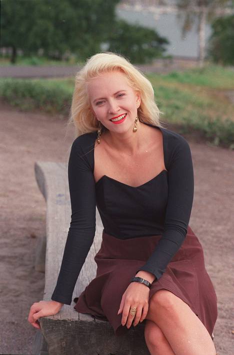Minna Aaltonen kesällä 1990.
