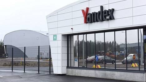 Venäläisellä Yandexilla on palvelinkeskus myös Mäntsälässä. Keskuksen kyltit on poistettu sodan alettua. 