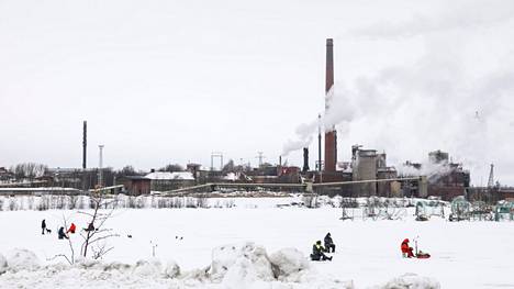 Kotkamillsin tehdas Kotkansaaressa kuvattuna vuonna 2022.