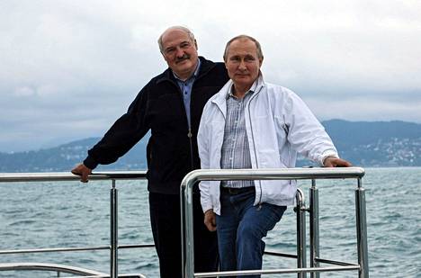 Veneilyyn mieltynyt Putin kestitsi viime vuoden toukokuussa Mustallamerellä Valko-Venäjän presidenttiä. Tuolloin kyseessä oli kuitenkin Tshaika-niminen luksusjahti, jonka kyytiin on aiemmin päässyt myös Sauli Niinistö.