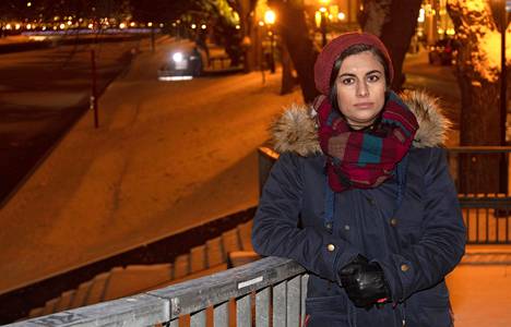 Valtiotieteiden maisteriopiskelija Seida Sohrabi näkee, että vuoden 2015 siirtolaiskriisi ja Suomen maahanmuuttopolitiikka heijastuvat osaltaan Suomessa tapahtuneisiin ulkomaalaisten tekemiin seksuaalirikoksiin.