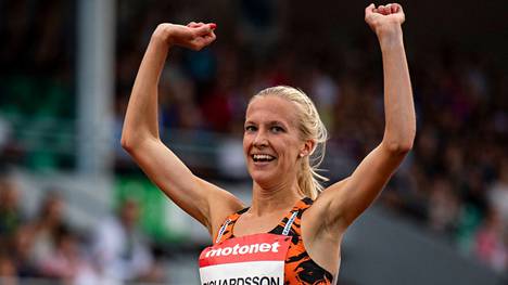 Camilla Richardsson juoksi 3000 metrin Suomen ennätyksen! - Yleisurheilu -  Ilta-Sanomat