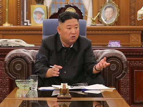 Kim Jong-unin posket vaikuttavat selvästi kaventuneen lauantaina julkaistun kuvan perusteella.