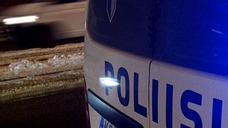 Amnesty varoittaa, että poliisilaitosten erilaiset käytännöt vaarantavat kokoontumisvapauden yhdenvertaisen toteutumisen Suomessa.