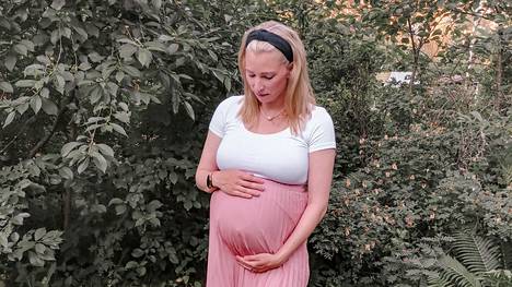 Kahden kohdun raskauksia on Suomessa äärimmäisen harvoin. Pauliina on yksi miljoonasta.