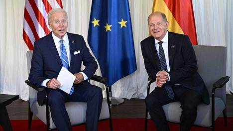 Joe Biden vieraili Olaf Scholzin luona Saksassa viime kesäkuussa.