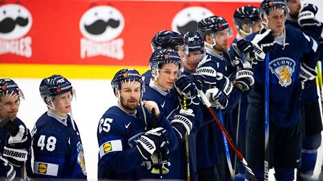 Suomen taival jääkiekon miesten MM-kisoissa päättyi puolivälierätappioon Ruotsille.