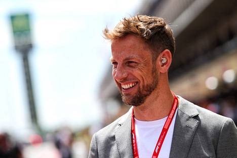 Jenson Button tuntee Lewis Hamiltonin.