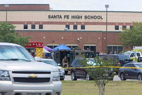 Veriteosta epäilty kävi Santa Fen lukiota jossa ampuminen tapahtui.