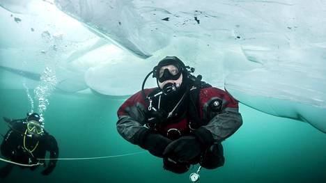 Tällainen on Siperian helmi – upeat kuvat uskalikkojen retkestä maailman  syvimmällä järvellä - Matkat - Ilta-Sanomat