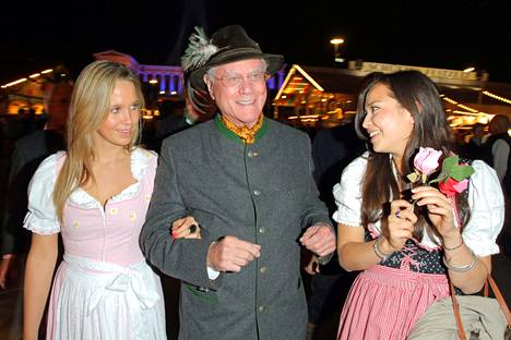 Larry Hagman kuvattun Oktoberfesteillä vuonna 2010.