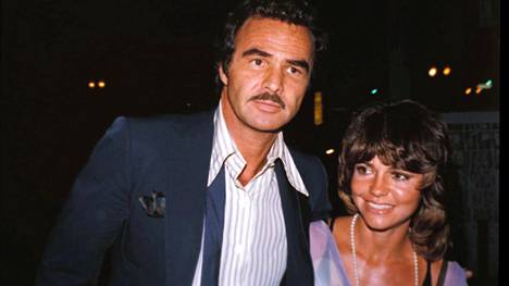 Sally Field on sanonut, ettei unohda koskaan vuosiaan Burt Reynoldsin kanssa.