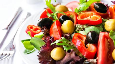 Jälleen uutta näyttöä kasvispainotteisen ruoan hyödyistä: Välimeren  ruokavalio voi ehkäistä iäkkäiden haurastumista - Terveys - Ilta-Sanomat