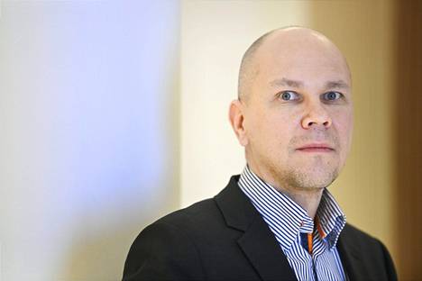 Rokotetutkimuskeskuksen johtaja Mika Rämet.