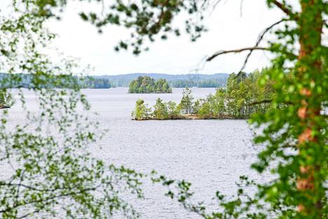 Toni Wirtanen haluaa takaisin Heinolaan – neuvottelut luksustontista  kollegan naapurissa käyvät kuumana: ”Mistään halvasta ei ole kyse” - Viihde  - Ilta-Sanomat