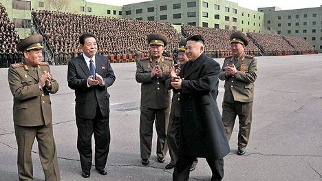 Pohjois-Korean johtaja Kim Jong-un kuvattiin torstaina pääkaupungissa Pjongjangissa.