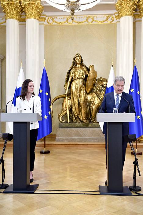 Presidentti Sauli Niinistö ja pääministeri Sanna Marin (sd) järjestivät yhteisen tiedotustilaisuuden Nato-hakemuksesta 15. toukokuuta, mutta muuten kaksikon välit ovat olleet jännitteiset.