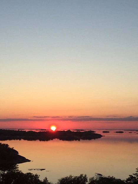 Yöttömän yön taikaa ja keskikesän idylliä! Katso lukijoiden hyvän mielen  juhannuskuvat - Kotimaa - Ilta-Sanomat