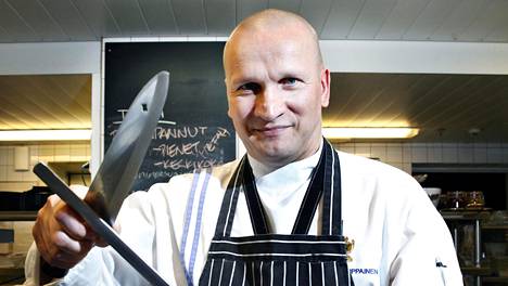 Sauli Kemppainen on työskennellyt Suomessa muun muassa Ravintola Savoyssa, Palace Gourmetissa, hotelli Kämpissä, Demossa ja Groteskissa. Hänet nähtiin myös vuonna 2013 Hell's Kitchen Suomi -ohjelmassa.