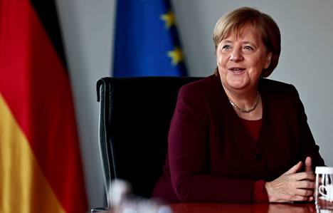 Angela Merkel antoi haastattelua uutistoimisto Reutersille marraskuussa, mutta oli totutun vähäsanainen henkilökohtaisista asioistaan.