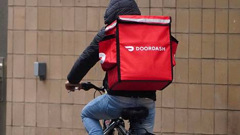 Woltin ostava DoorDash kehittää ja operoi sovelluksia, joiden avulla ihmiset voivat tilata kuljetettua ruokaa, elintarvikkeita ja muita tavaroita.