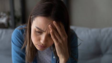 Naiset sairastuvat migreeniin huomattavasti miehiä todennäköisemmin.