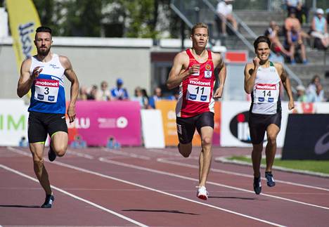 Viime vuonna Antti Kokkonen (vas.) juoksi pronssille Kalevan kisojen 400 metrillä.