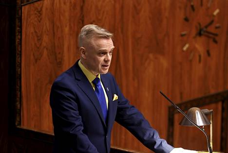 Kokoomusedustaja Timo Heinonen penää hallitukselta vastausta, aikooko se puuttua Gennadi Timshenkon kaksoiskansalaisuuteen