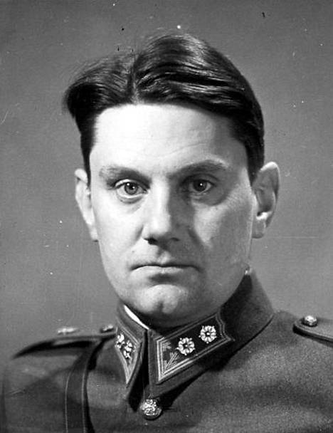 Everstiluutnantti Sakari Haahti oli asekätkennän suunnittelija.