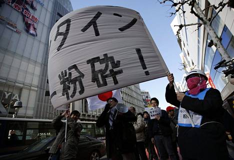 Japanissa vastustettiin ystävänpäivää ja rakkauden kapitalisteja - Kotimaa  - Ilta-Sanomat