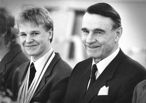 Toni Nieminen sai aikoinaan olympiamenestyksestään onnittelut myös presidentti Mauno Koivistolta. Nieminen oli 16-vuotias voittaessaan Albertvillessä 1992 suurmäen ja joukkuemäen kultaa ja normaalimäen pronssia.
