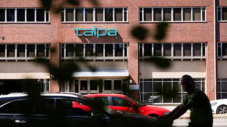 Helsingin kaupungin taloushallintopalveluliikelaitoksen (Talpa) tuottaa kaupungin toimialoille ja liikelaitoksille taloushallinnon palveluja, joihin kuuluu muun muassa palkanlaskenta.