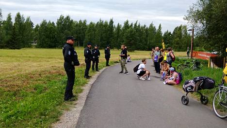 Elokapinaan kohdistettu vastaisku tapahtui puistossa Jyväskylän Ryytipolulla kello 17.49.