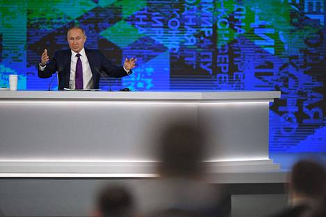 Presidentti Vladimir Putin piti vuotuista lehdistötilaisuuttaan Moskovassa 23.12.