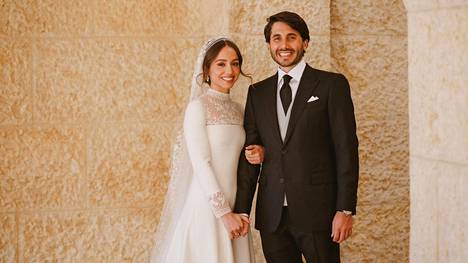 Prinsessa Iman ja hänen finanssihaisulhasensa Jameel Alexander Thermiotis astelivat avioon hulppein menoin.