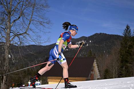 Krista Pärmäkoski sujutteli skiathlon-monoilla.