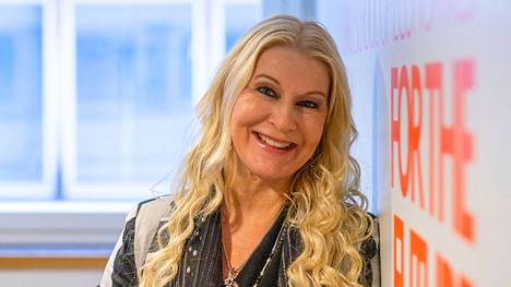 Työpsykologian tohtori Helena Åhman tarttuu uuteen haasteeseen, kun hän alkaa opettaa keskusteluälykkyyttä ja mielen johtamista Turun Kauppakorkeakoulussa.