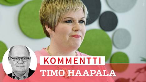 Puheenjohtaja Annika Saarikko (kesk) avasi keskustan puoluevaltuuston keskellä puoliväliriihestä alkanutta hallituskriisiä.
