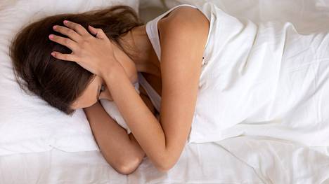 Pitkään jatkunut huono nukkuminen aiheuttaa kognitiivisen toimintakyvyn alentumista, joka helposti laitetaan stressin piikkiin.