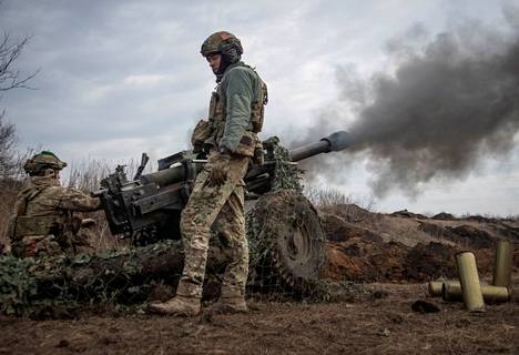Huippuaseista intoillaan, mutta Ukrainan sodan pääase on perinteinen tykistö.