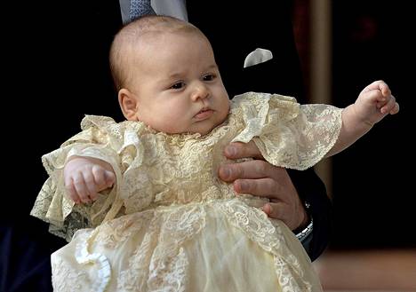 Prinssi George on paitsi Williamin ja Catherinen esikoinen, myös Britannian tuleva hallitsija. Hän nousee kuninkaaksi isänsä ja isoisänsä prinssi Charlesin jälkeen.