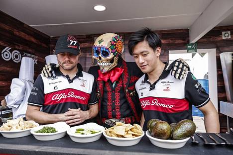 Valtteri Bottas ja Guanyu Zhou tutustuivat meksikolaisiin herkkuihin ennen tulevan viikonlopun osakilpailua.