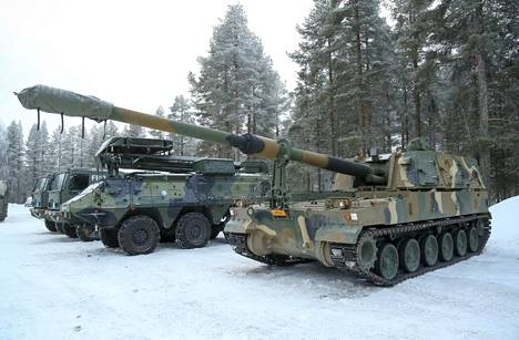 Nyt jysähtää! Puolustusvoimat testasi K9-panssarikanuunaa – ISTV oli  paikalla - Kotimaa - Ilta-Sanomat