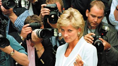 Walesin prinsessa Dianan kuolemasta tulee kuluneeksi 25 vuotta.