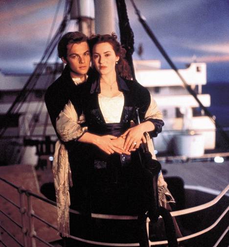 Titanic oli aikansa suurin elokuva, joka teki näyttelijöistään megatähtiä –  kulisseissa tapahtui viime metreillä hengenvaarallinen ”kosto” - Viihde -  Ilta-Sanomat