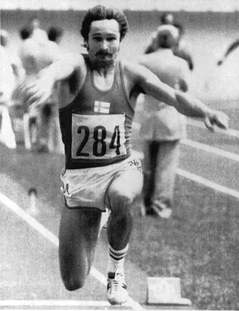 Montrealin olympiakisoissa 1976 kymmenenneksi kolmiloikannut Pentti Kuukasjärvi tutustui Viktor Sanejeviin yhteisillä kisareissuilla.