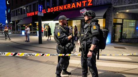 Poliisi eristi alueen Oslon keskustassa.